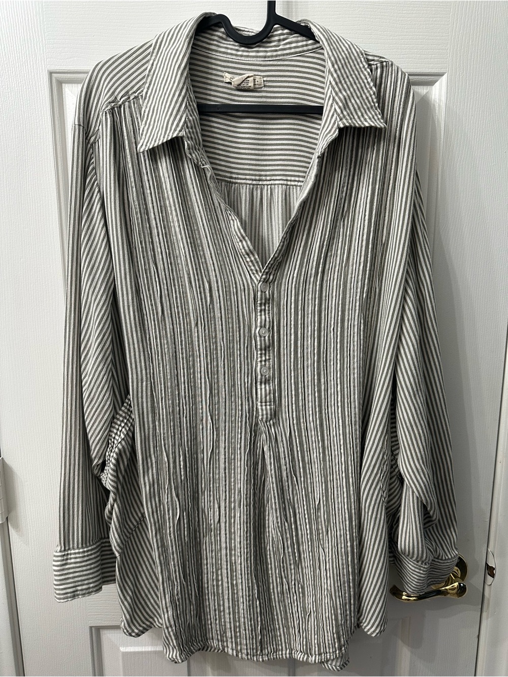 Torrid FESTI Tunic Top Sage Green White Stripes Button-Front Pockets Flowy 2X